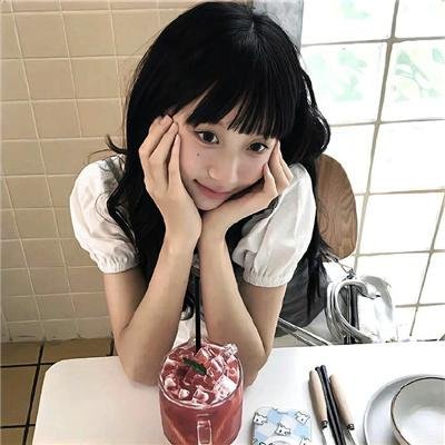 聪明的金发美女